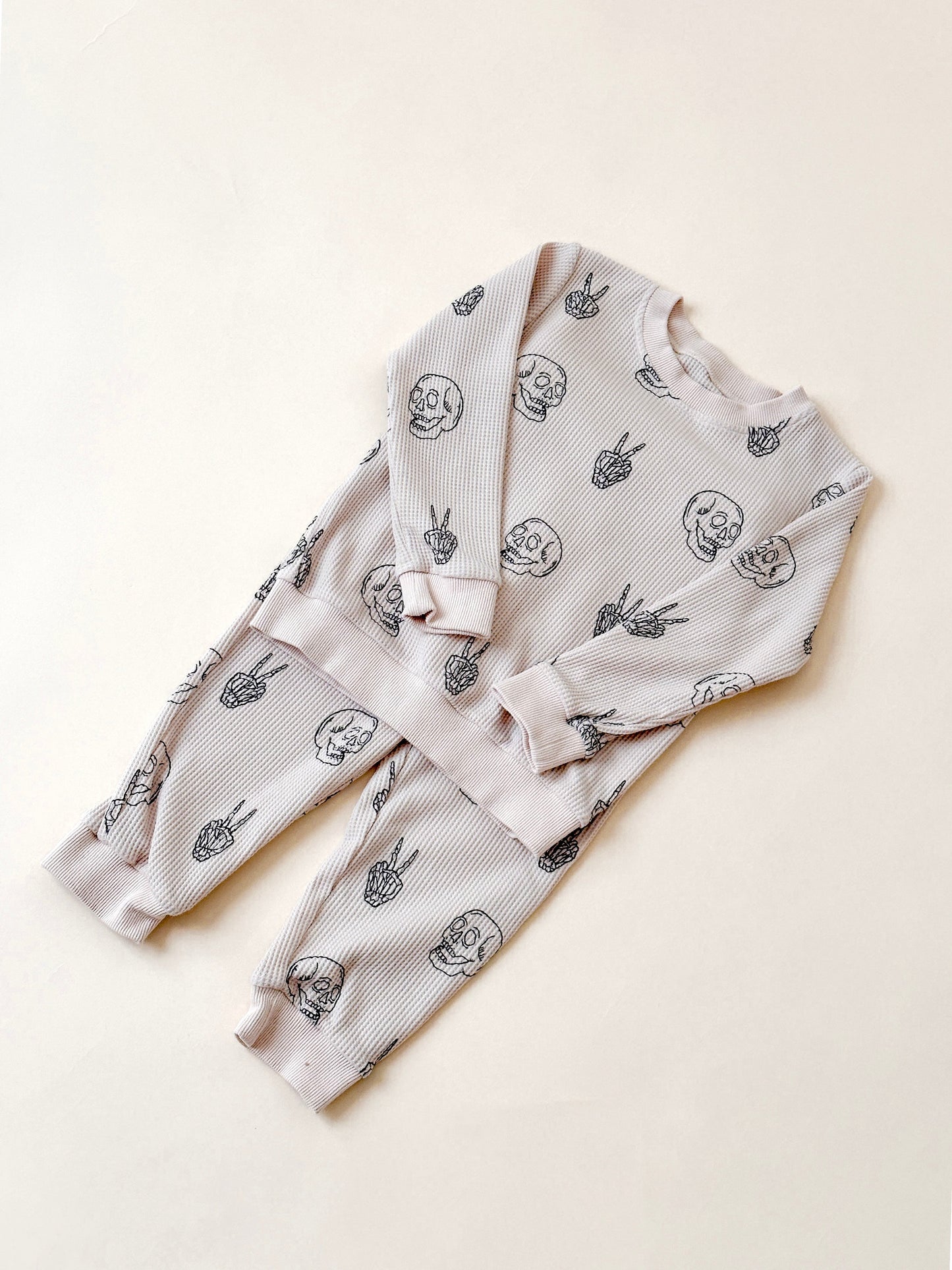 baby skull lounge set halloween kids set skulls beige and black long sleeve set baby skeleton halloween 