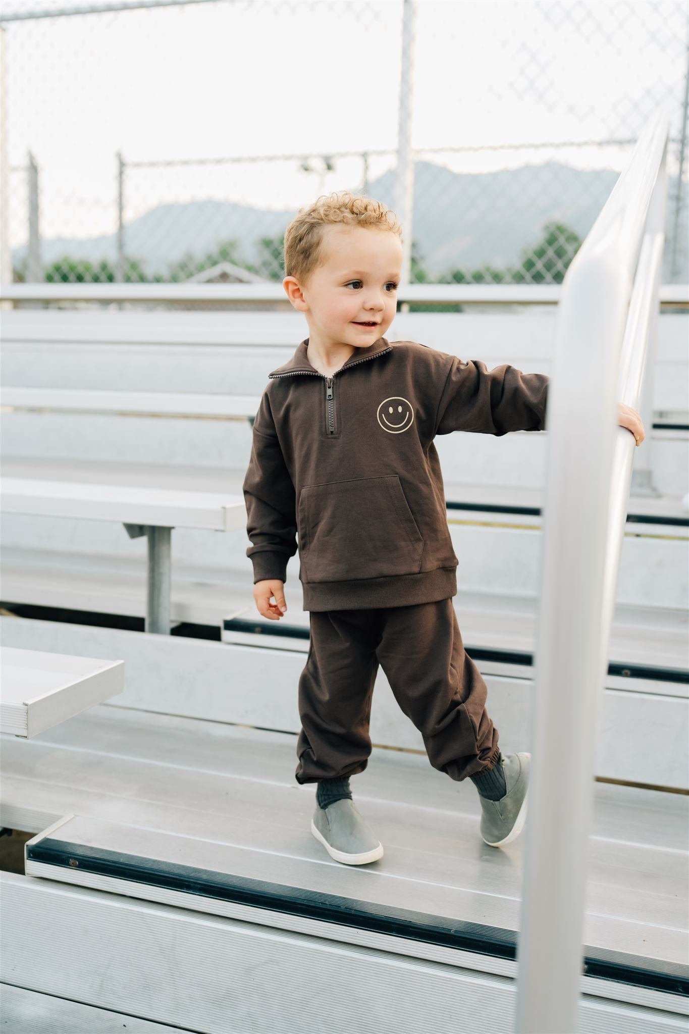 gender neutral baby cotton french terry set brown kids cotton jogger set smiley french terry sweat pants sweatshirt set baby 